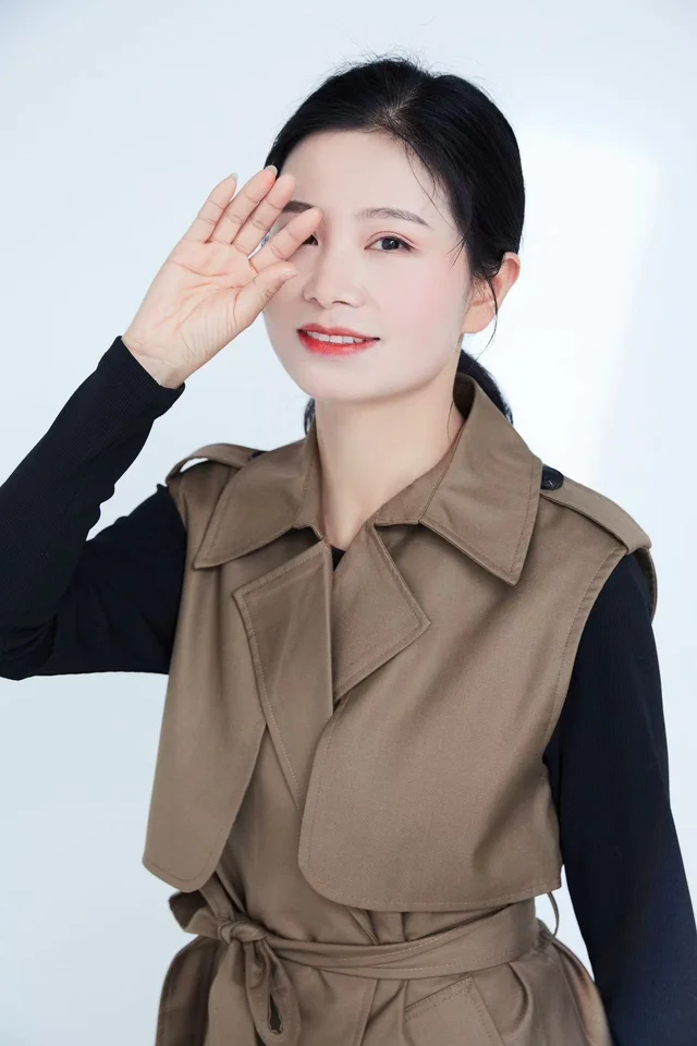 Mia — 力硕销售总监